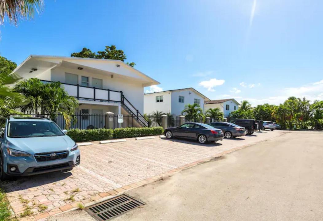 A4 - Endless Summer Rentals - Downtown Apartment Near Park, Ports, And Beach Fort Lauderdale Exterior photo