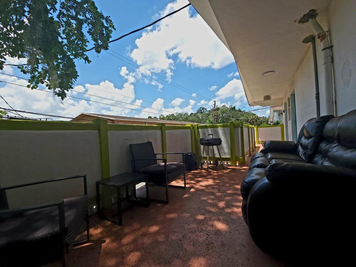 A4 - Endless Summer Rentals - Downtown Apartment Near Park, Ports, And Beach Fort Lauderdale Exterior photo