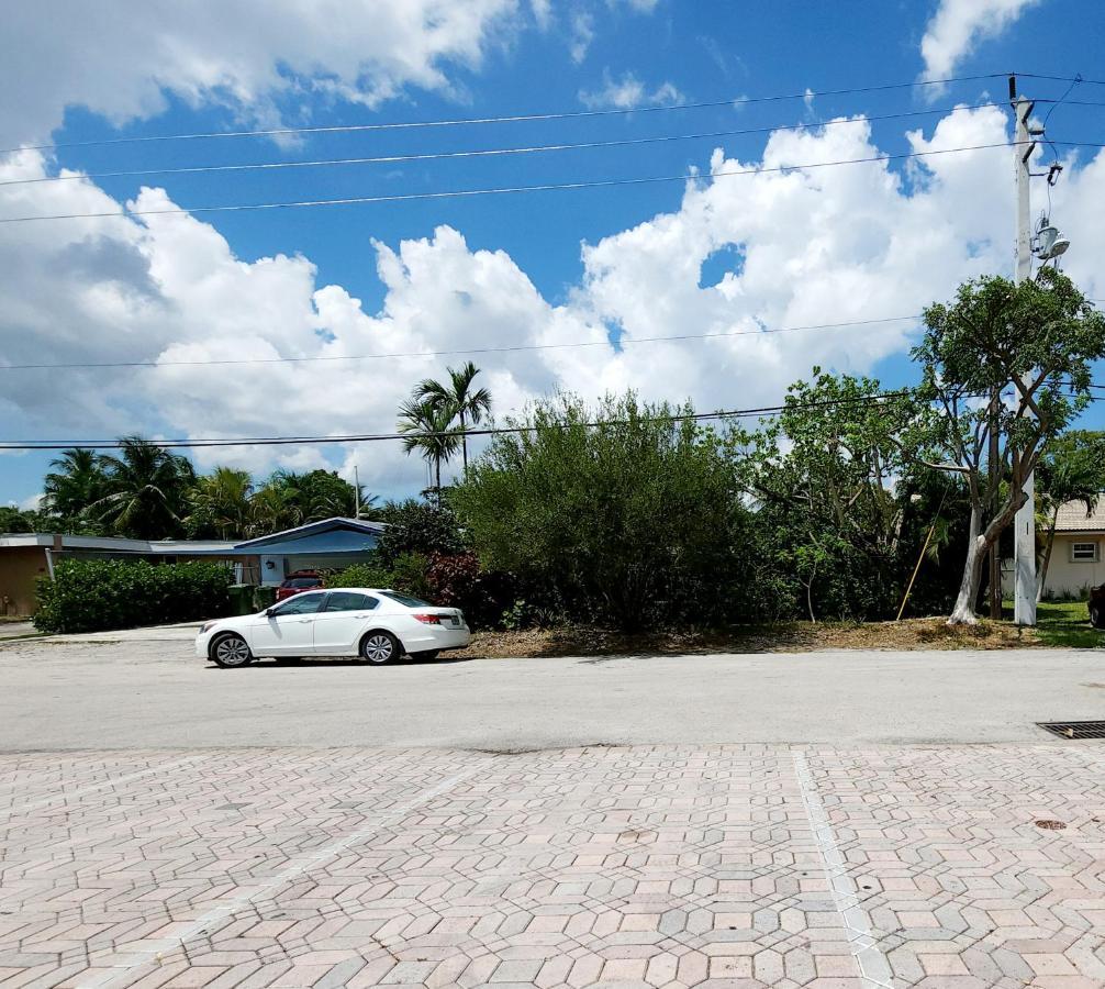 A4 - Endless Summer Rentals - Downtown Apartment Near Park, Ports, And Beach Fort Lauderdale Exterior photo