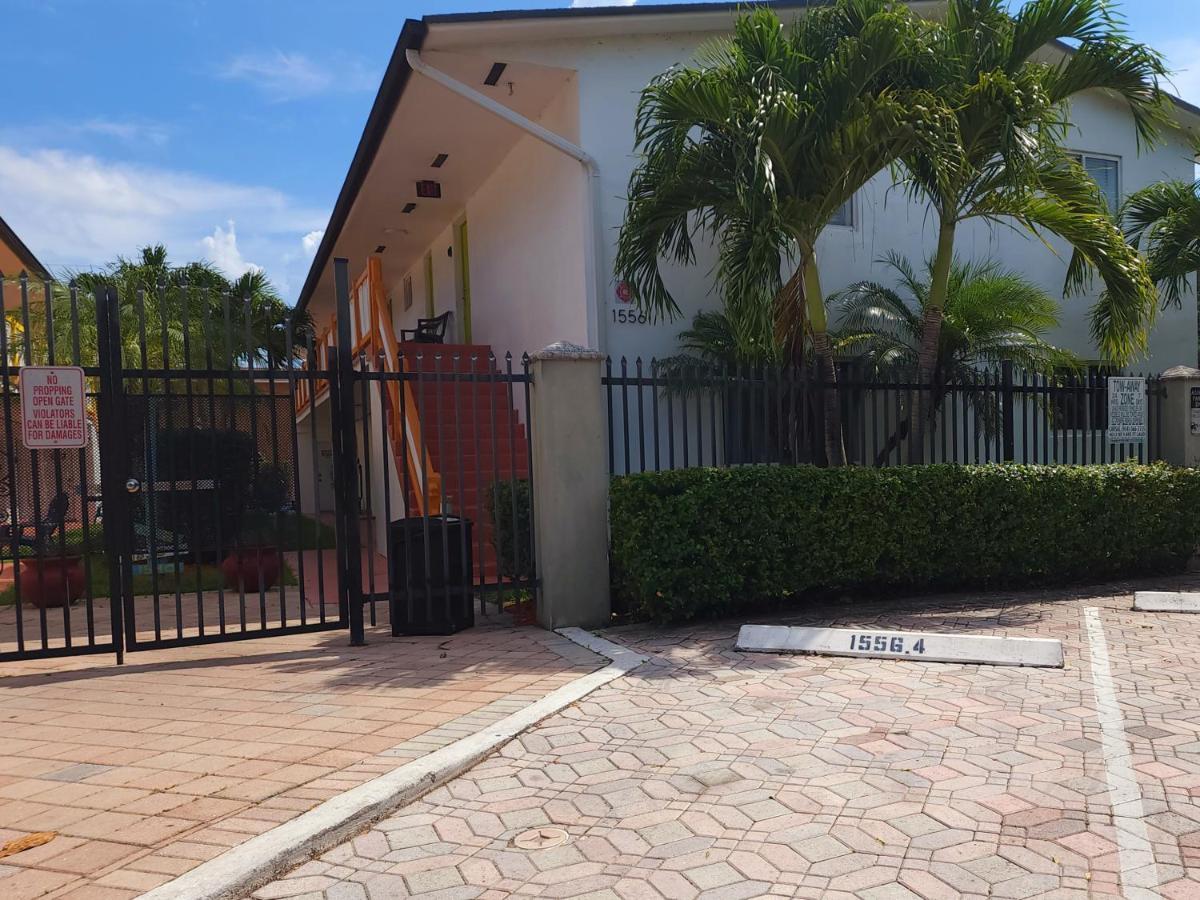 A4 - Endless Summer Rentals - Downtown Apartment Near Park, Ports, And Beach Fort Lauderdale Exterior photo