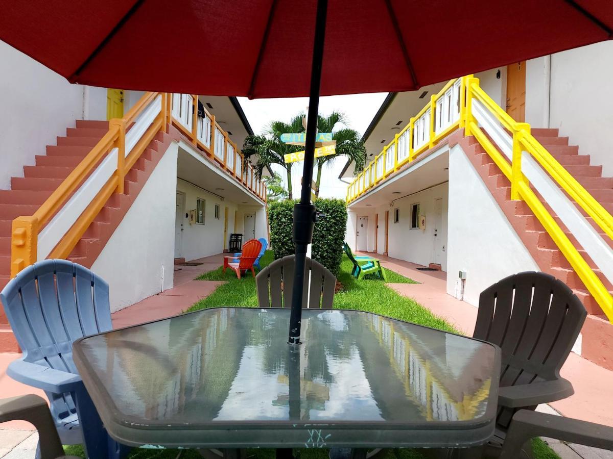 A4 - Endless Summer Rentals - Downtown Apartment Near Park, Ports, And Beach Fort Lauderdale Exterior photo